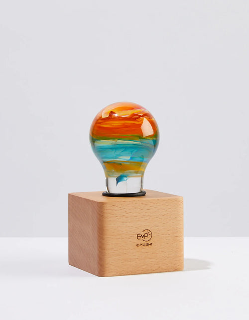 Load image into Gallery viewer, Table Lamp - Solar Systeam

