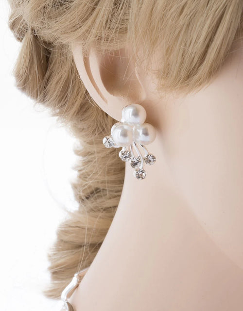 Load image into Gallery viewer, Bridal Wedding Jewelry Set Crystal Rhinestone Pearl Floral Vine Design Necklace
